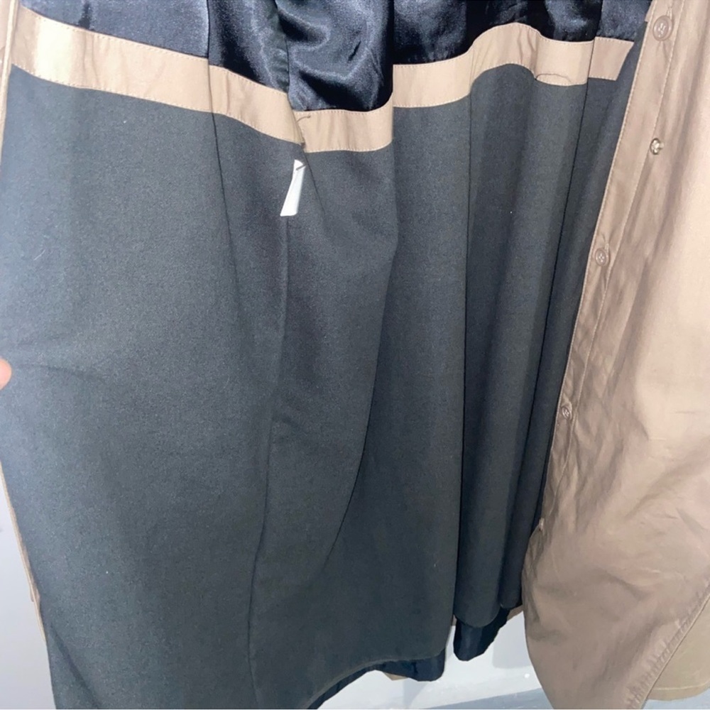 London Fog Trenchcoat - Picture 13 of 14